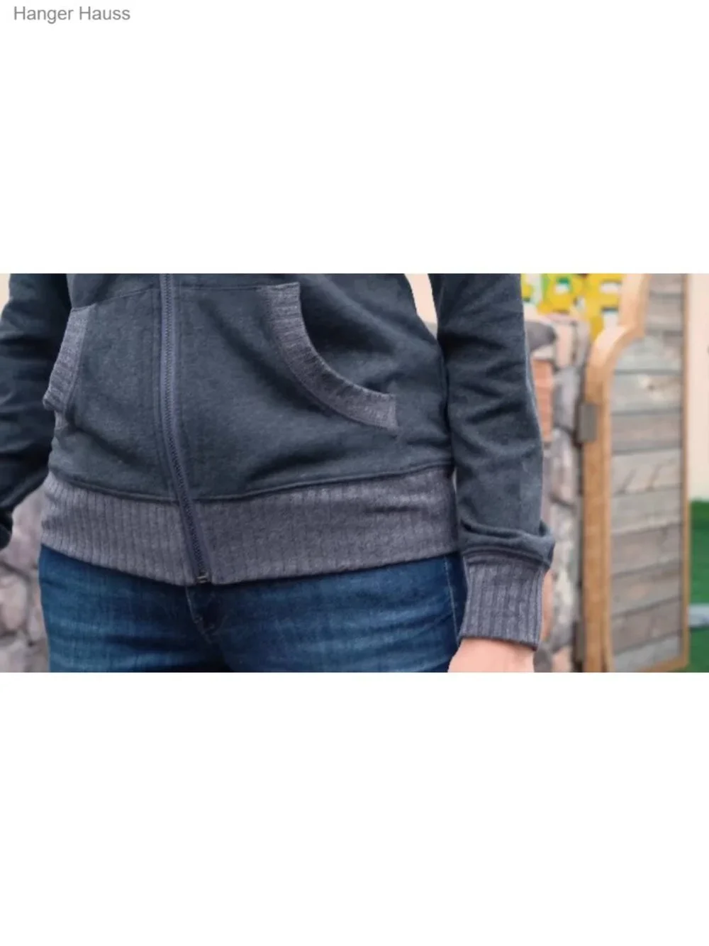Women's Zip Up Long Sleeve Jacket with Pockets Casual Athletic Wear